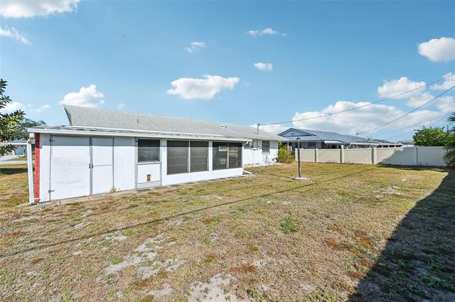 722 TAM O SHANTER AVENUE, Sun City Center, FL 33573