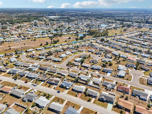 722 TAM O SHANTER AVENUE, Sun City Center, FL 33573