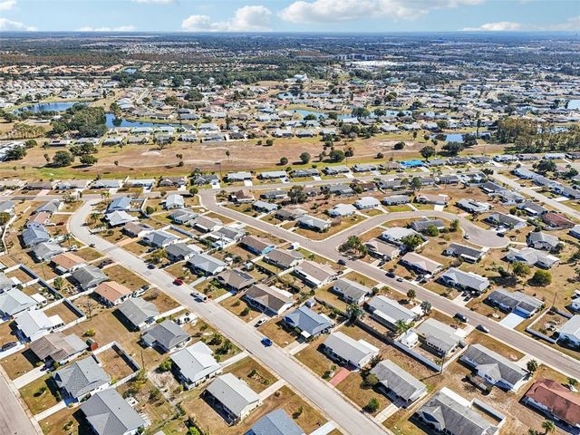 722 TAM O SHANTER AVENUE, Sun City Center, FL 33573