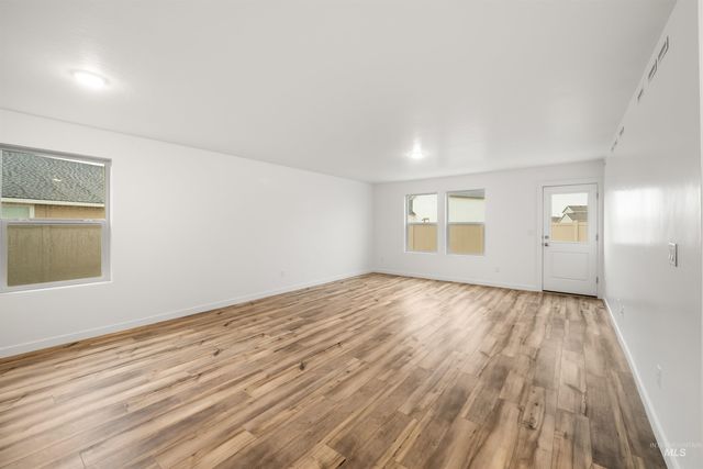 11124 Maroon Bells Dr, Caldwell, ID 83605