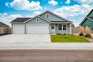 11124 Maroon Bells Dr, Caldwell, ID 83605