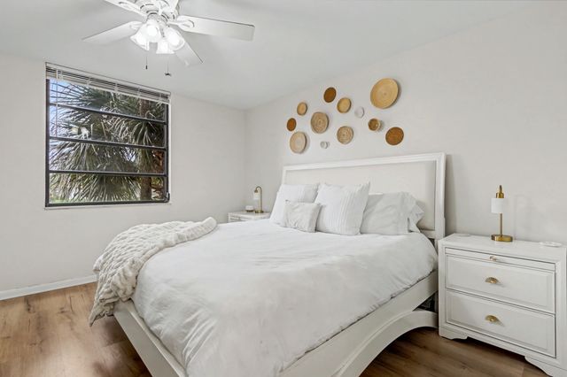 1518 Whitehall Drive 204, Davie, FL 33324