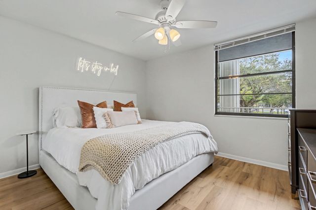 1518 Whitehall Drive 204, Davie, FL 33324