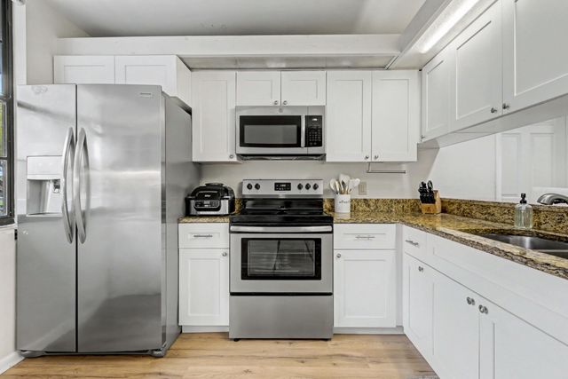 1518 Whitehall Drive 204, Davie, FL 33324