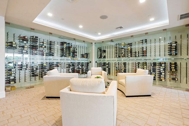 2720 Donald Ross Road 505, Palm Beach Gardens, FL 33410