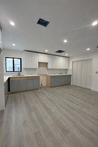 3224 NW 181st St, Miami Gardens, FL 33056