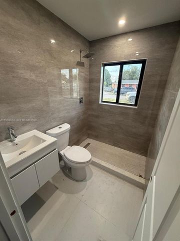 3224 NW 181st St, Miami Gardens, FL 33056