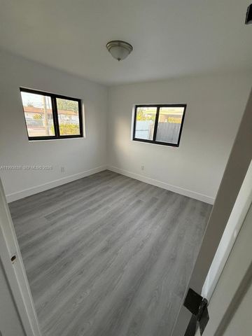 3224 NW 181st St, Miami Gardens, FL 33056