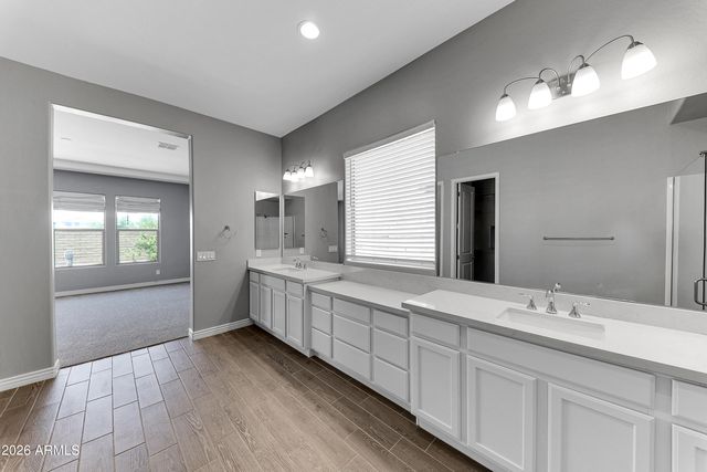 10716 E THATCHER Avenue, Mesa, AZ 85212