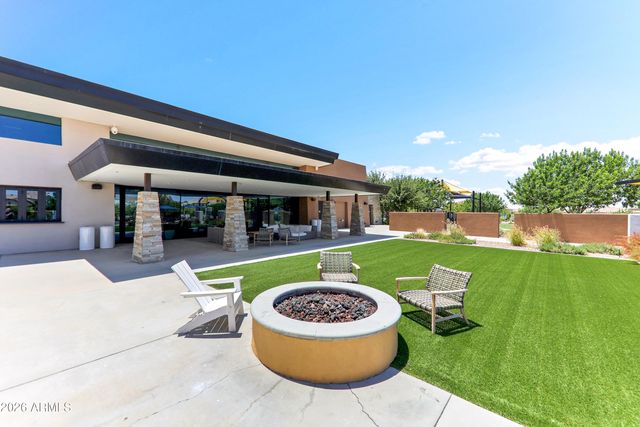 10716 E THATCHER Avenue, Mesa, AZ 85212