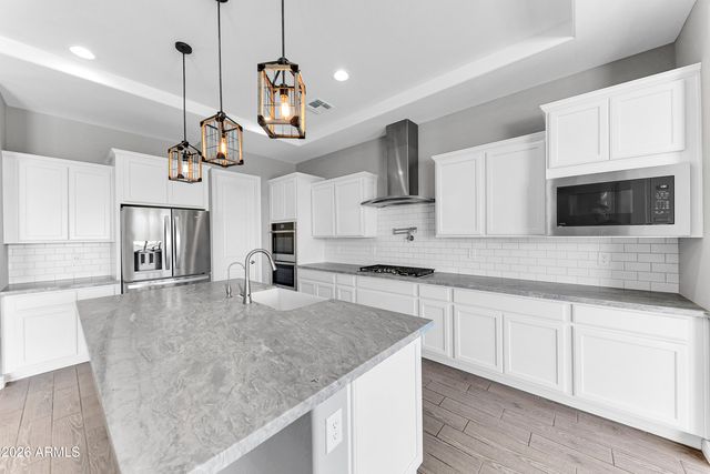 10716 E THATCHER Avenue, Mesa, AZ 85212