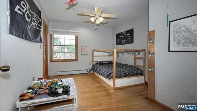 18 Maple Road, Ringwood, NJ 07456