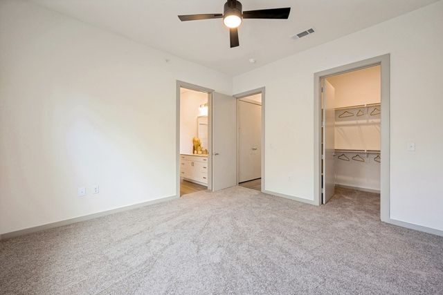 5885 Calmont Avenue 8101, Fort Worth, TX 76107