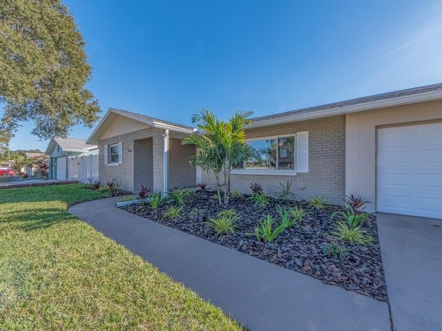 12446 88TH AVENUE, Seminole, FL 33772