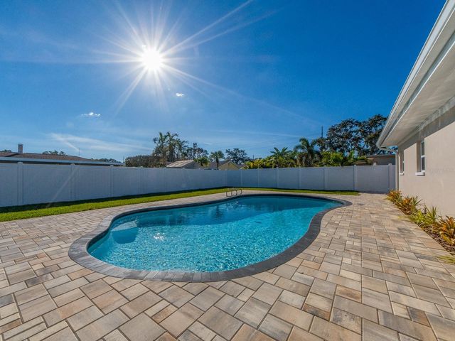 12446 88TH AVENUE, Seminole, FL 33772