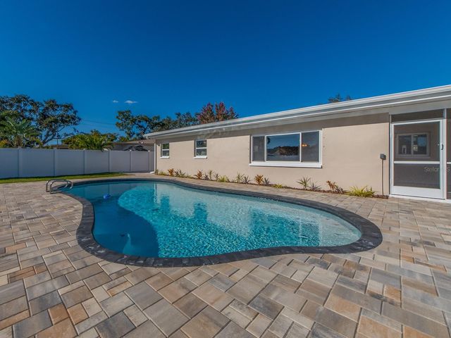 12446 88TH AVENUE, Seminole, FL 33772