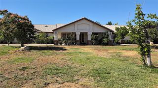 2828 W Avenue O8, Palmdale, CA 93551