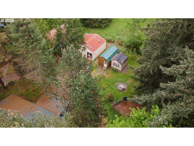 31484 Se WOODLAND Rd, Estacada, OR 97023