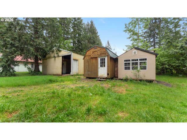 31484 Se WOODLAND Rd, Estacada, OR 97023