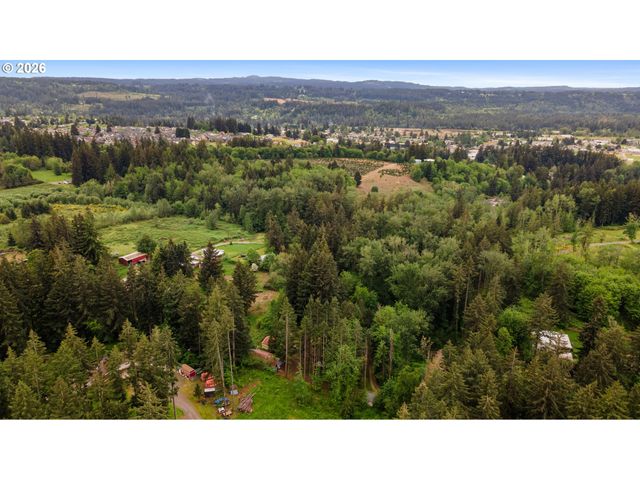 31484 Se WOODLAND Rd, Estacada, OR 97023