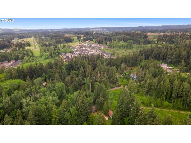 31484 Se WOODLAND Rd, Estacada, OR 97023