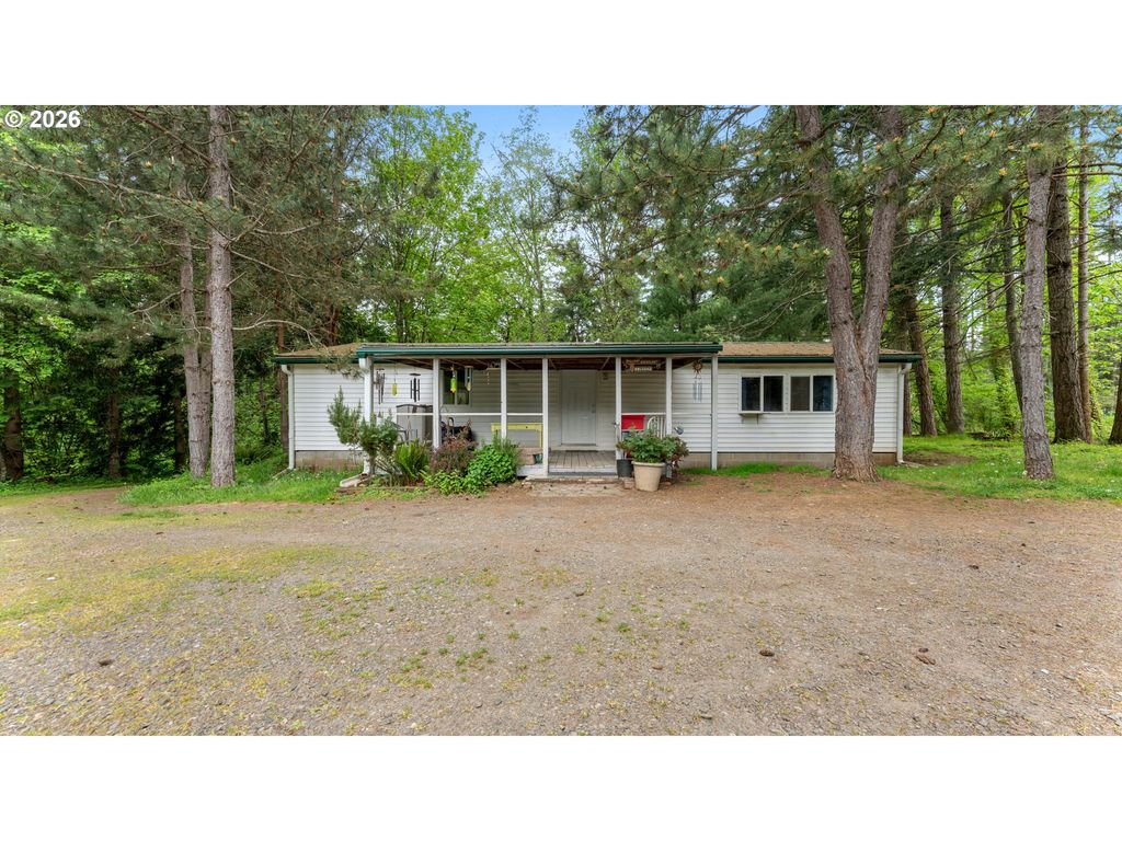 31484 Se WOODLAND Rd, Estacada, OR 97023