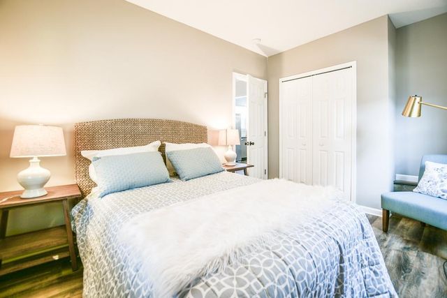 100 E 38th Street, Minneapolis, MN 55408