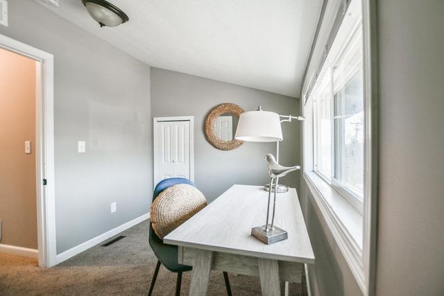 100 E 38th Street, Minneapolis, MN 55408