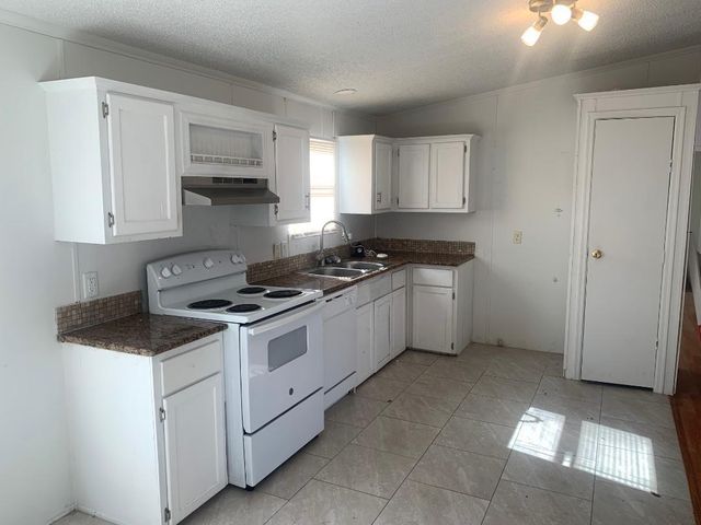 603 Fm 379, Navasota, TX 77868