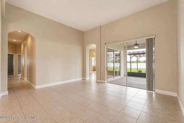 197 Brandy Creek Circle SE, Palm Bay, FL 32909