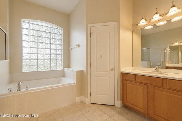 197 Brandy Creek Circle SE, Palm Bay, FL 32909
