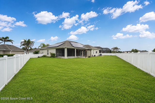 197 Brandy Creek Circle SE, Palm Bay, FL 32909