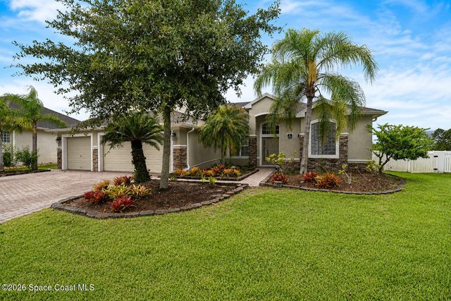 197 Brandy Creek Circle SE, Palm Bay, FL 32909