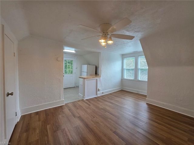 132 Orleans Cir Apt 3, Norfolk, VA 23509