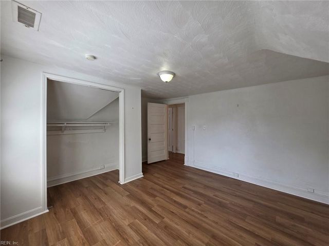 132 Orleans Cir Apt 3, Norfolk, VA 23509