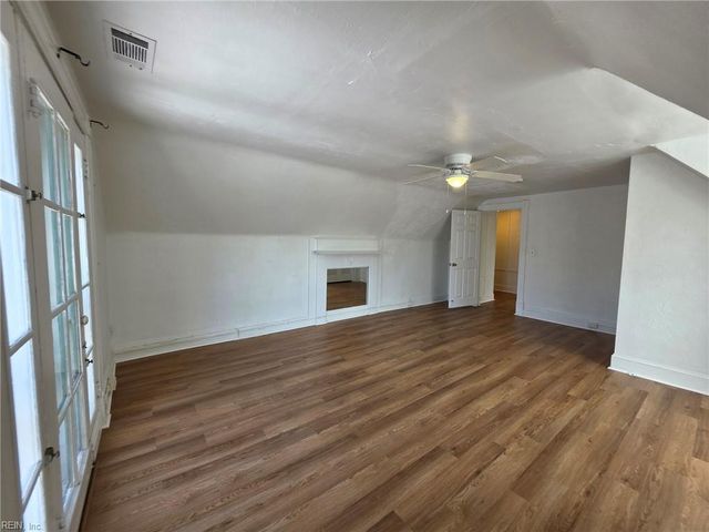 132 Orleans Cir Apt 3, Norfolk, VA 23509