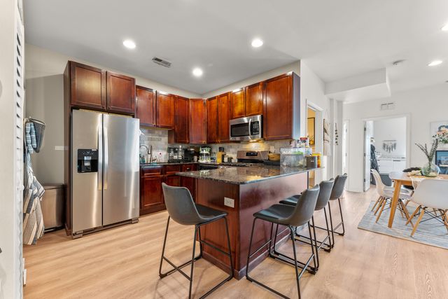5300 N Lincoln Avenue 4B, Chicago, IL 60625