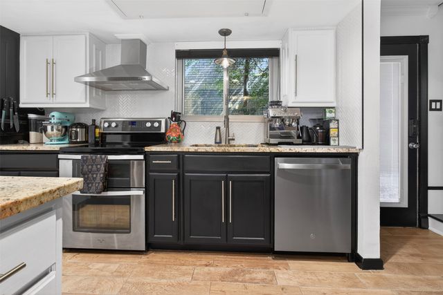 2702 Douglas Avenue 126, Dallas, TX 75219