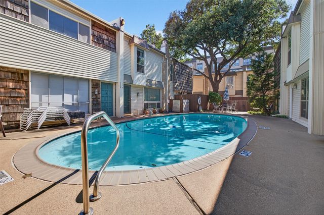 2702 Douglas Avenue 126, Dallas, TX 75219