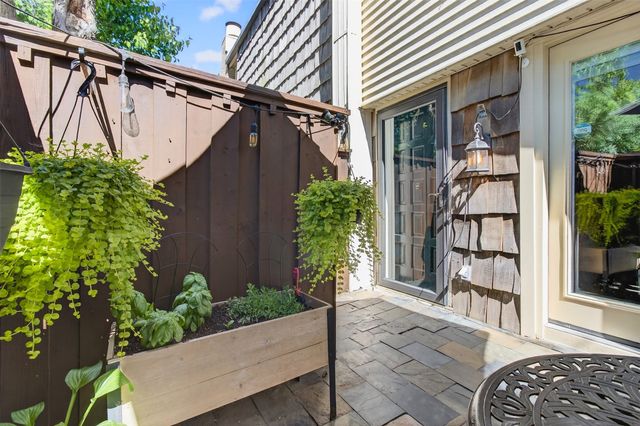 2702 Douglas Avenue 126, Dallas, TX 75219