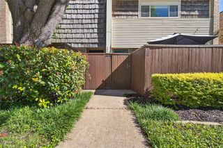 2702 Douglas Avenue 126, Dallas, TX 75219