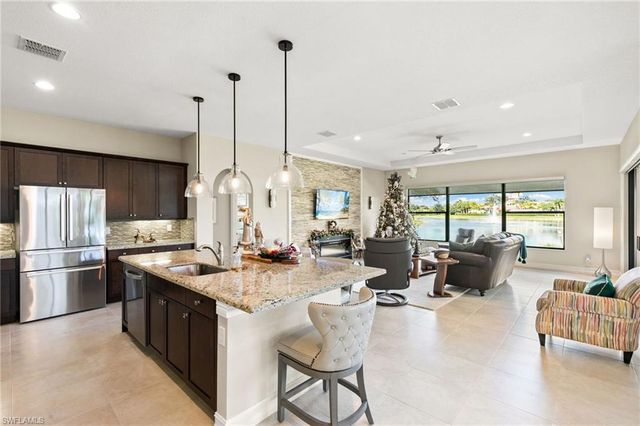 9323 Glenforest DR, Naples, FL 34120