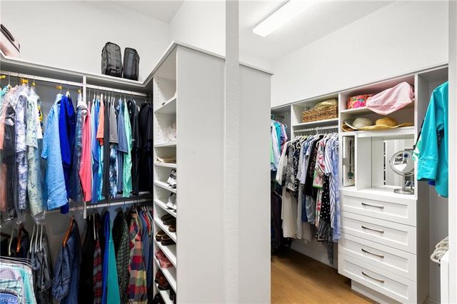 9323 Glenforest DR, Naples, FL 34120