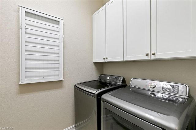 9323 Glenforest DR, Naples, FL 34120