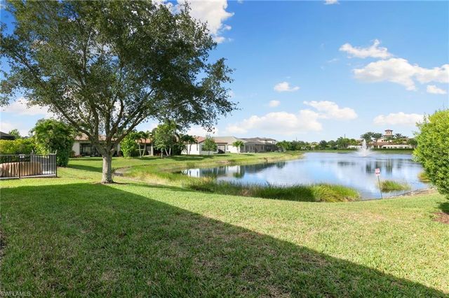 9323 Glenforest DR, Naples, FL 34120