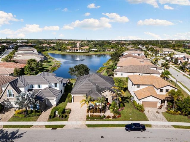 9323 Glenforest DR, Naples, FL 34120