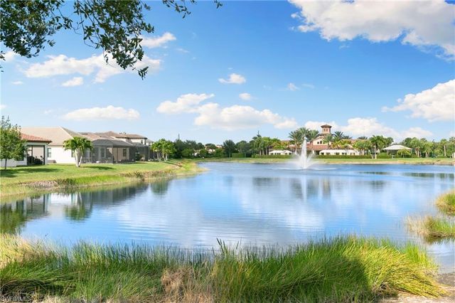 9323 Glenforest DR, Naples, FL 34120