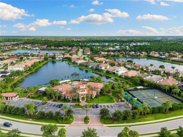 9323 Glenforest DR, Naples, FL 34120