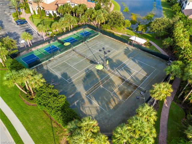 9323 Glenforest DR, Naples, FL 34120