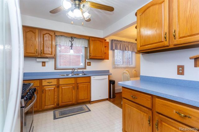 15234 Mulberry Street, Southgate, MI 48195